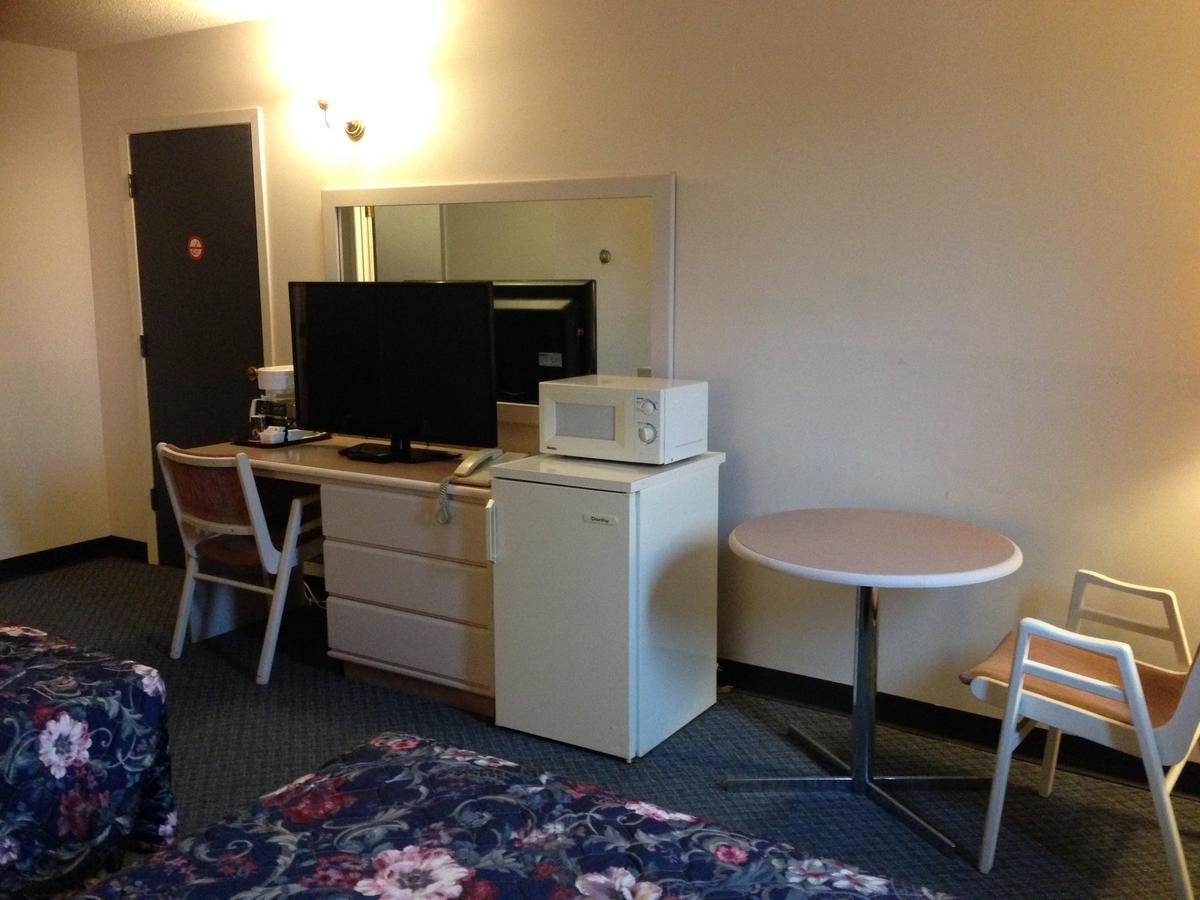 Stettler Plains Motor Inn מראה חיצוני תמונה
